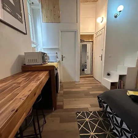 Studio En Plein Centre De Apartment